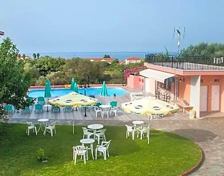 Szálloda Paradise 3*